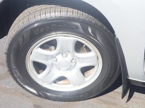 Used 2003 Toyota RAV4 4WD image 7