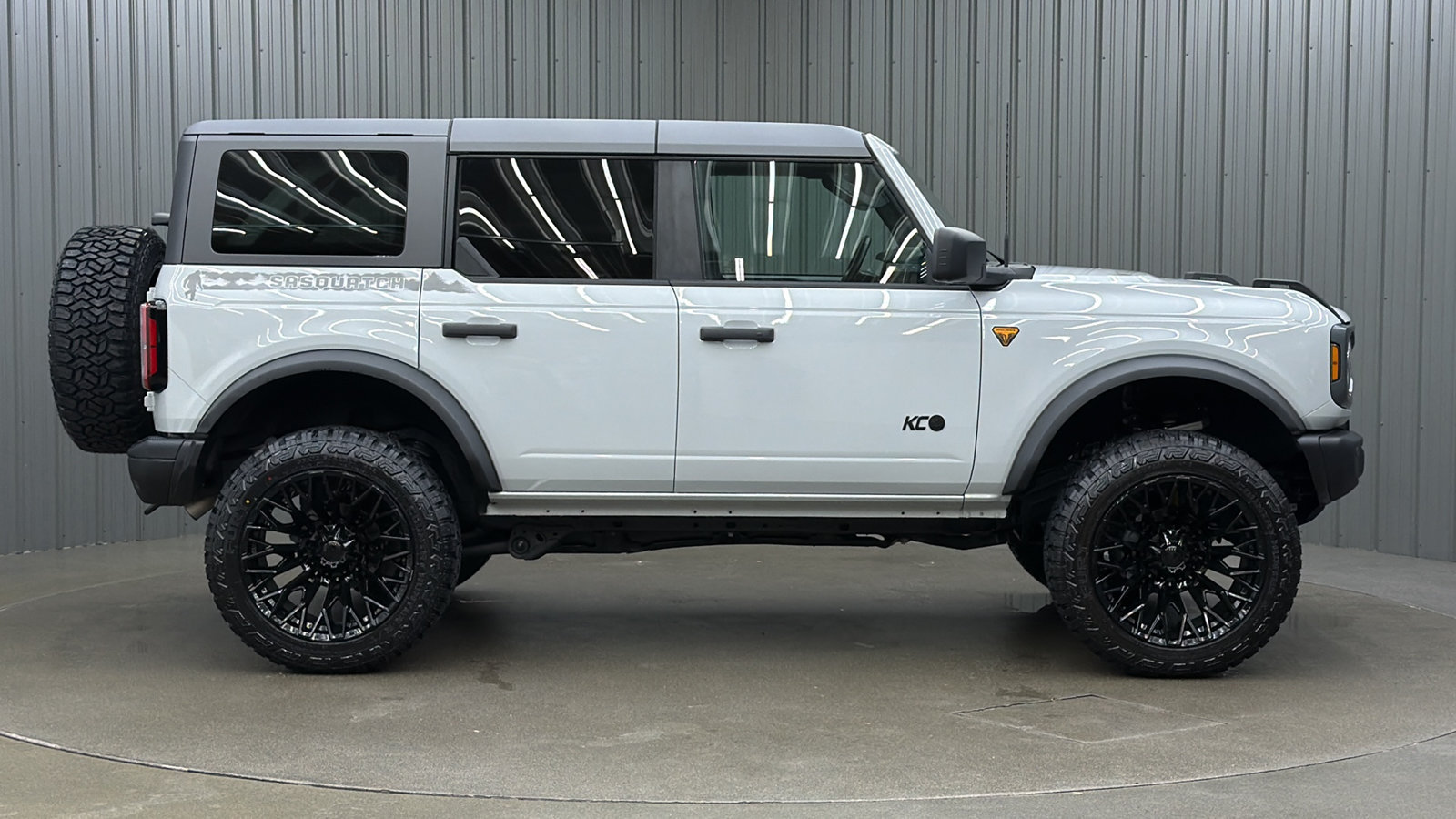 Used 2026 Ford Bronco Badlands w/ Sasquatch Package AWD/4WD image 6