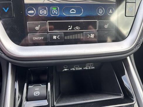 Certified 2025 Subaru Outback Premium image 15