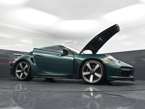 Certified 2025 Porsche 911 Turbo AWD/4WD image 35