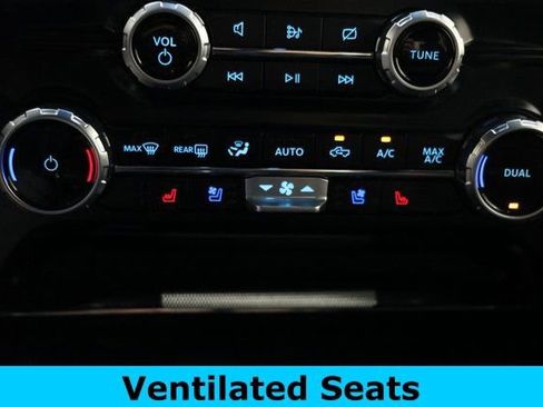 Used 2023 Ford F150 Lariat w/ Equipment Group 502A High image 37