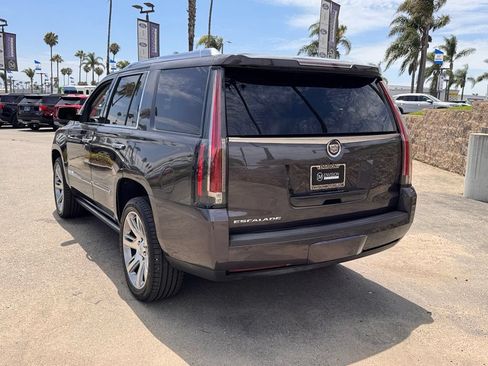 Used 2015 Cadillac Escalade Premium AWD/4WD image 10
