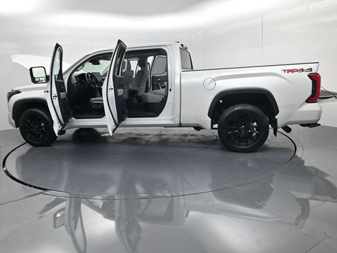 Used 2023 Toyota Tundra Limited w/ TRD Off-Road Package AWD/4WD image 68