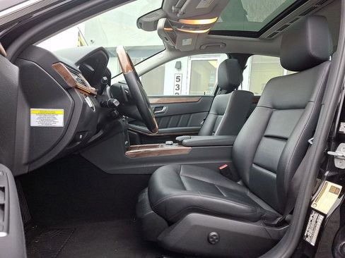 Used 2011 Mercedes-Benz E 350 4MATIC Sedan image 13