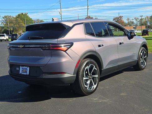 New 2026 Chevrolet Equinox EV LT image 12