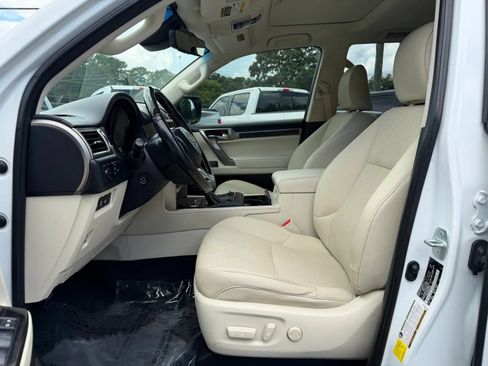 Used 2020 Lexus GX 460 Premium w/ Premium Package AWD/4WD image 12
