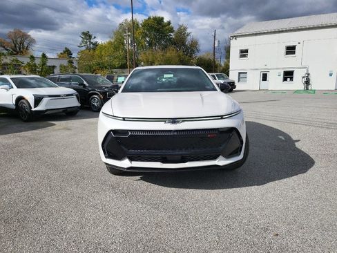New 2025 Chevrolet Equinox EV RS image 6