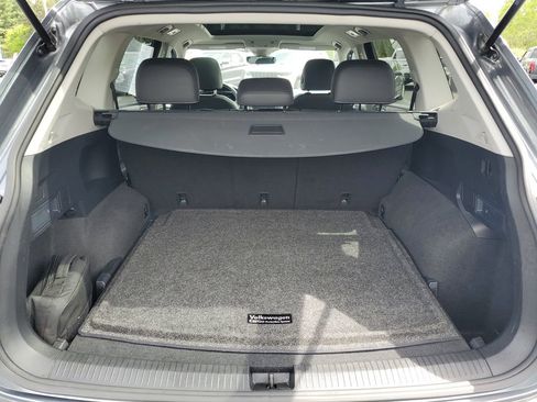 Used 2023 Volkswagen Tiguan SE w/ Panoramic Sunroof Package AWD/4WD image 33