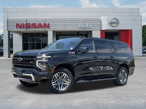 Used 2025 Chevrolet Suburban Z71 AWD/4WD image 1