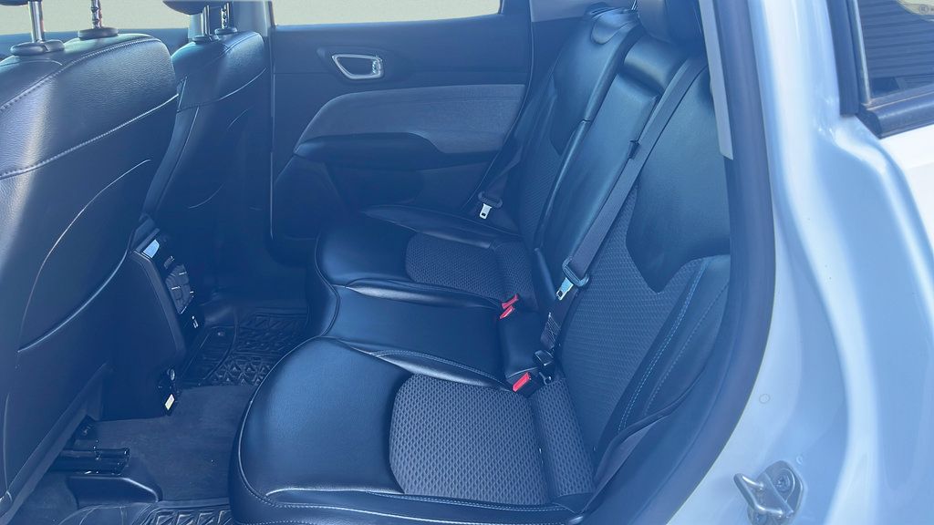 Used 2022 Jeep Compass Latitude w/ Convenience Group FWD image 15