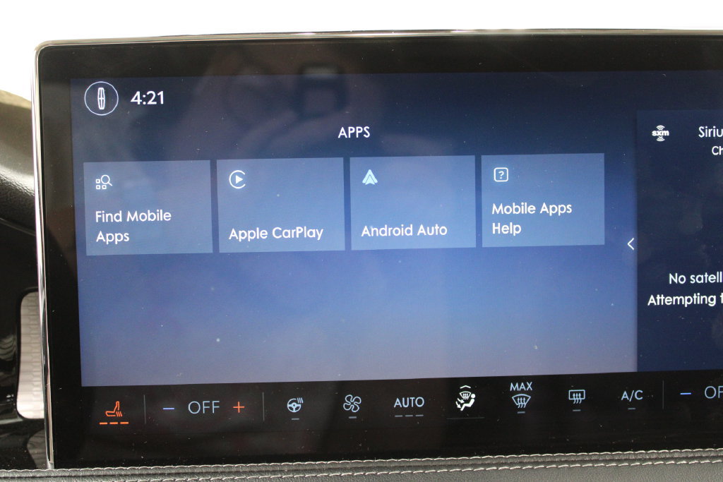 Used 2023 Lincoln Corsair AWD w/ Equipment Group 101A image 38