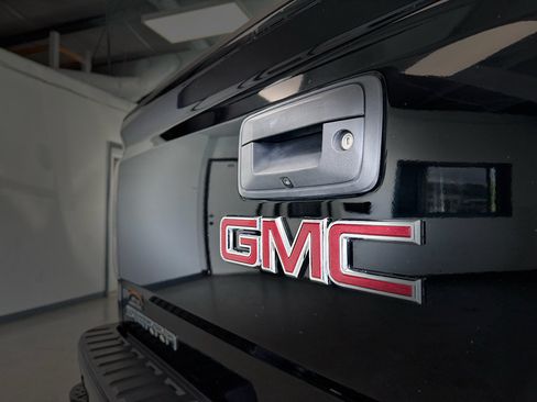 Used 2017 GMC Sierra 1500 Denali w/ Denali Ultimate Package AWD/4WD image 27