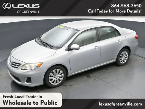 Used 2013 Toyota Corolla LE FWD image 24