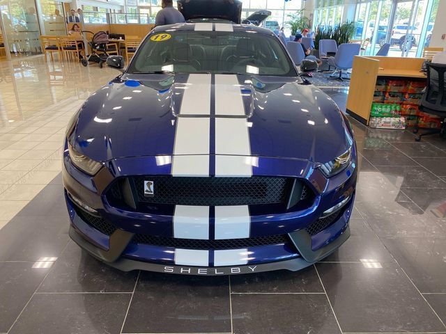 Used 2019 Ford Mustang Shelby GT350 w/ Technology Package RWD image 2