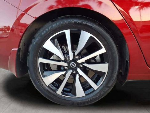 Certified 2024 Nissan Sentra SV w/ SV Premium Package image 21