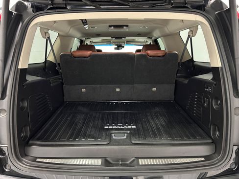 Used 2019 Cadillac Escalade ESV Luxury AWD/4WD image 39