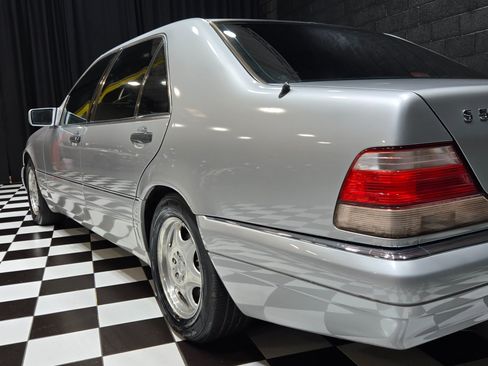 Used 1999 Mercedes-Benz S 500 Sedan image 41