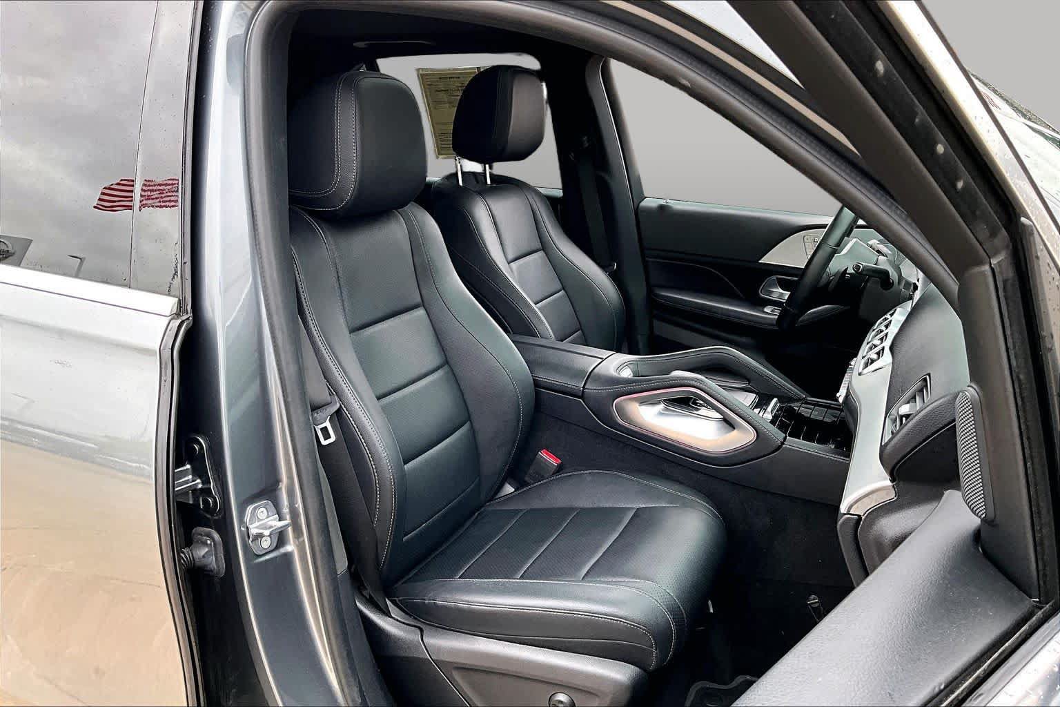 Used 2020 Mercedes-Benz GLE 350 w/ Premium Package image 6