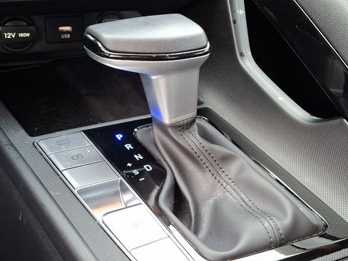 Certified 2023 Hyundai Elantra SEL w/ Convenience Package image 17