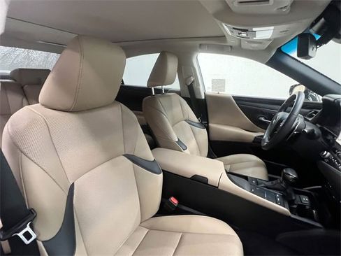 Certified 2021 Lexus ES 350 w/ Premium Package image 12