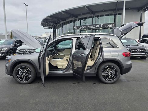 New 2026 Mercedes-Benz GLB 250 4MATIC image 12