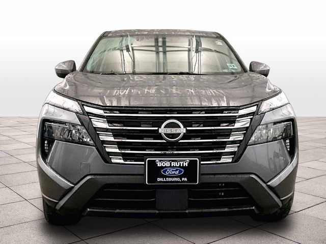 Used 2025 Nissan Rogue SV AWD/4WD image 3