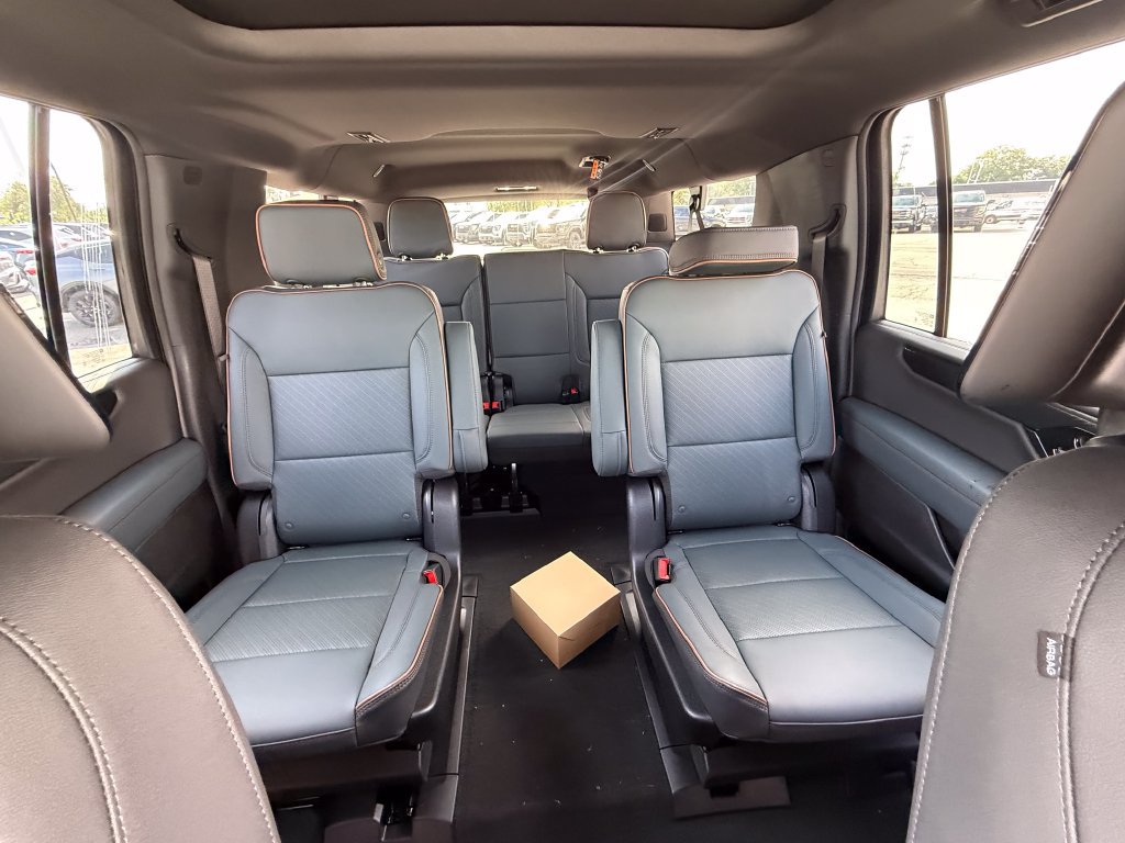 New 2026 GMC Yukon XL AT4 w/ AT4 Premium Plus Package AWD/4WD image 27