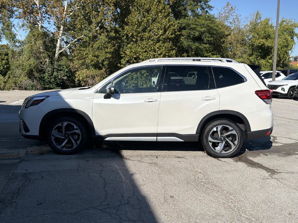 Used 2024 Subaru Forester Touring w/ POP Package 3 AWD/4WD image 8