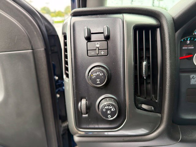 Certified 2019 Chevrolet Silverado 1500 LT w/ All Star Edition AWD/4WD image 16