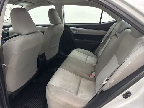 Used 2015 Toyota Corolla LE FWD image 27