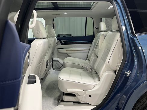 Certified 2025 Buick Enclave Avenir w/ Trailering Package, 5000 lbs. image 11