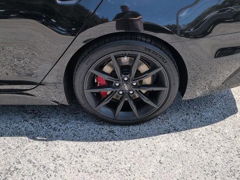 Used 2022 Kia Stinger GT2 w/ Scorpion Package RWD image 15