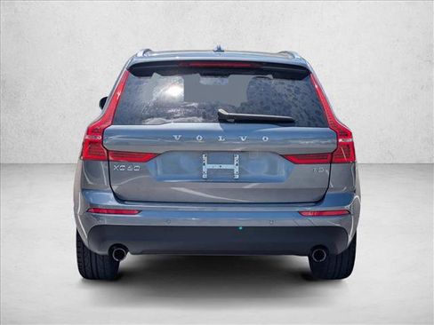 Used 2021 Volvo XC60 T5 Momentum w/ Protection Package Premier FWD image 6