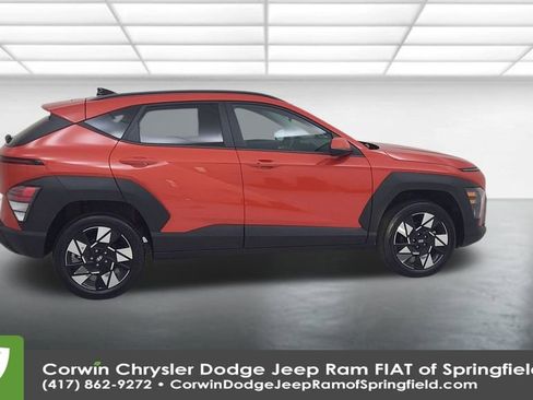 Used 2024 Hyundai Kona SEL image 16