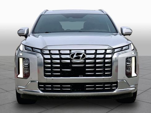 Used 2024 Hyundai Palisade Calligraphy FWD image 4