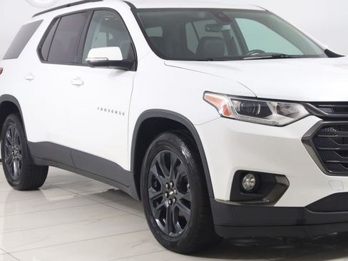 Used 2021 Chevrolet Traverse RS AWD/4WD image 41