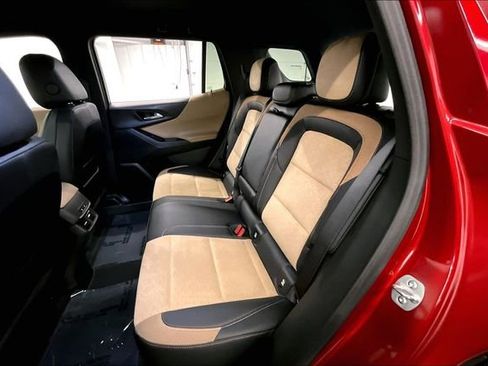 Used 2026 Chevrolet Equinox ACTIV w/ Convenience Package III FWD image 25