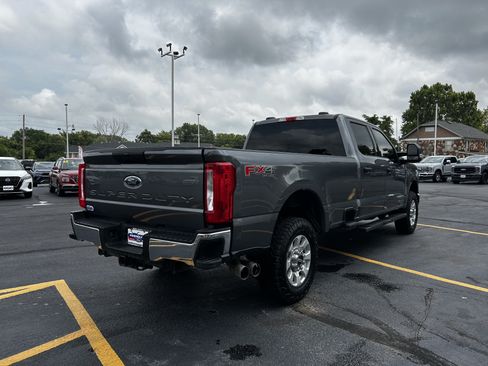 Used 2024 Ford F250 XLT AWD/4WD image 7