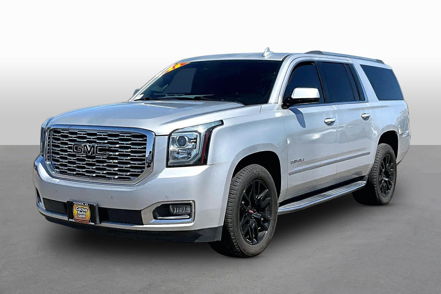 Used 2018 GMC Yukon XL Denali w/ Open Road Package RWD image 1