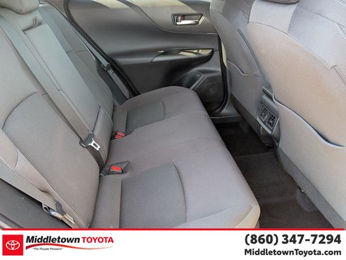 Used 2024 Toyota Venza LE AWD/4WD image 32