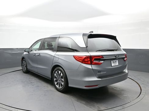Certified 2023 Honda Odyssey EX-L image 8