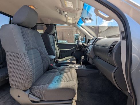Used 2017 Nissan Frontier SV AWD/4WD image 15