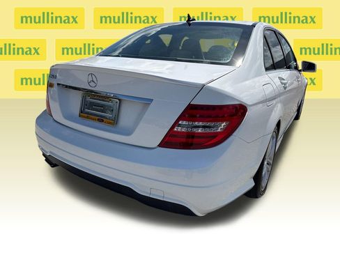 Used 2014 Mercedes-Benz C 250 Sedan image 4