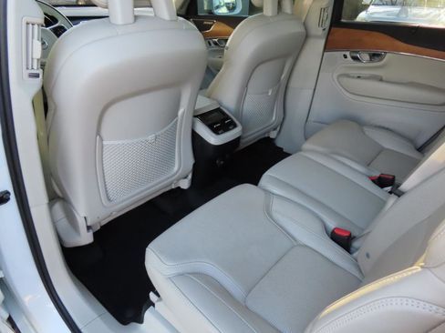 Used 2018 Volvo XC90 T6 Inscription w/ Convenience Package image 13