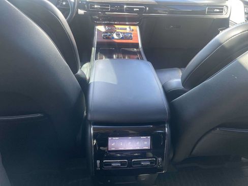 Used 2023 Lincoln Aviator Reserve w/ Equipment Group 201A RWD image 23