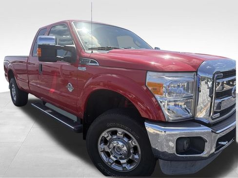 Used 2014 Ford F250 XLT w/ XLT Premium Package AWD/4WD image 18