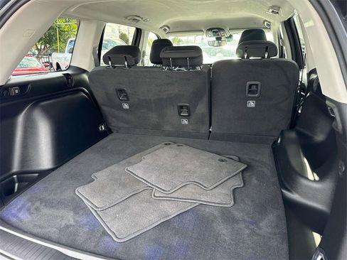 Used 2022 Jeep Grand Cherokee Laredo w/ Luxury Tech Group I image 8