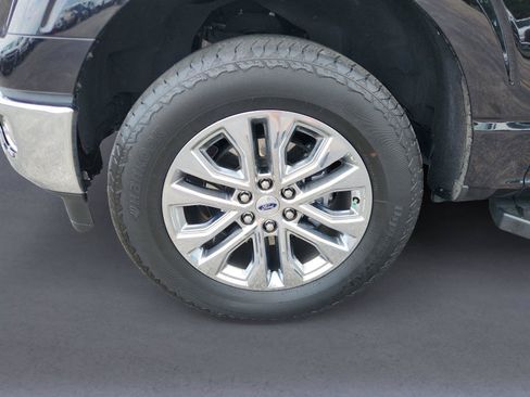 Used 2024 Ford F150 Lariat w/ FX4 Off-Road Package AWD/4WD image 9