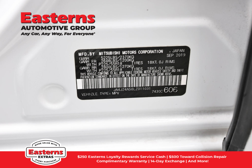 Used 2020 Mitsubishi Outlander SEL AWD/4WD image 35