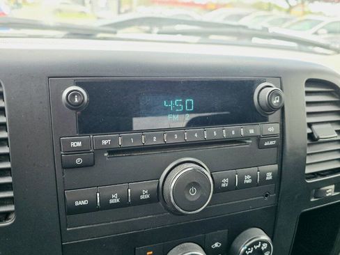 Used 2007 Chevrolet Silverado 1500 W/T RWD image 14
